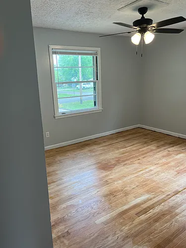 1403 Bel Aire Dr Photo 1