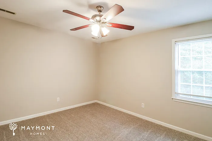 1748 King James Dr — Photo 12