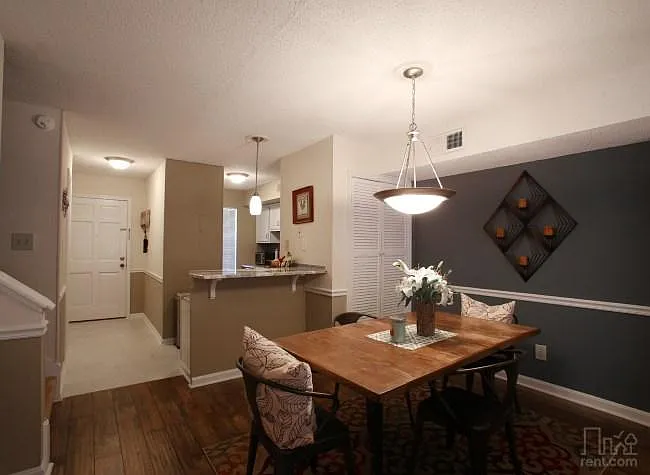Accent colored walls are available small additional charge .