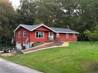 82 Evergreen Dr, Exeter, RI 02822