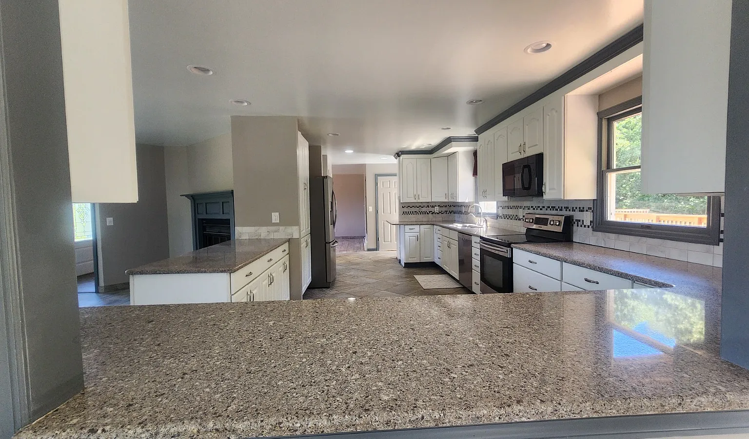 7 bed, $6,500 — Photo 2