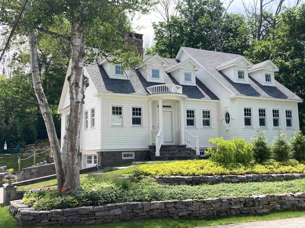 22 Colonial Lane, New Castle, NH 03854