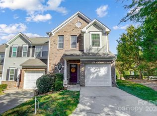 6402 Terrace View Ct, Charlotte, NC 28269