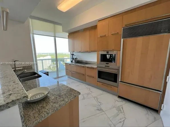 15811 Collins Ave #Cu-2805, North Miami Beach, FL 33160