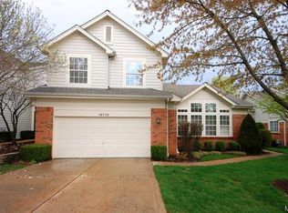 16779 Chesterfield Bluffs Cir, Chesterfield, MO 63005