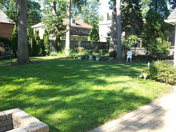 2nd image of 13841 Edgewater Dr