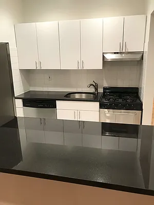 Rented by Metropolis Real Estate of Manhattan | media 44