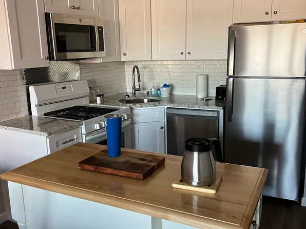 27 Northill St APT 5M, Stamford, CT 06907