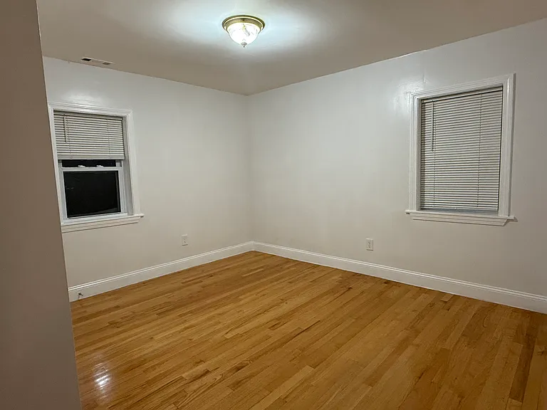 23 Myrtle St #2 — Photo 7