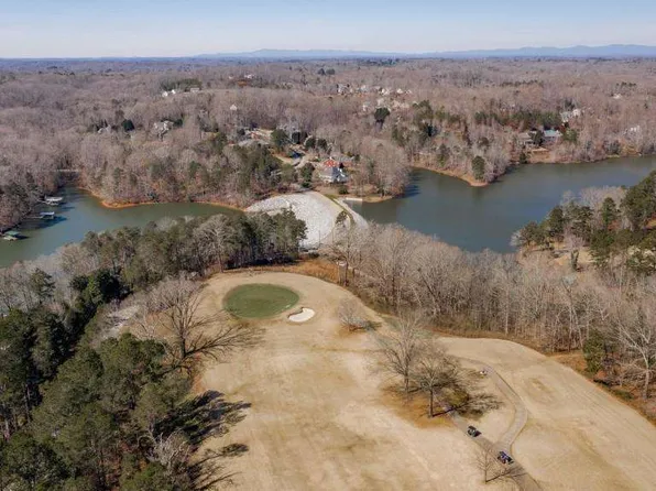 614 E Lake Dr, Gainesville, GA 30506