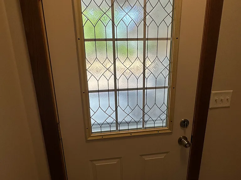 404 Whispering Ln — Photo 21