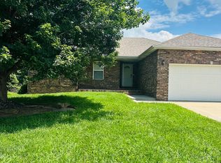 588 Clever Heights Court, Clever, MO 65631