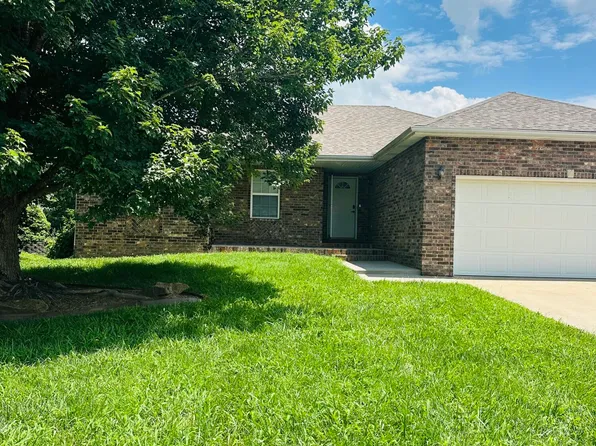 588 Clever Heights Court, Clever, MO 65631
