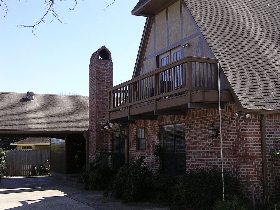 2nd image of 4402 Lake Larto Cir