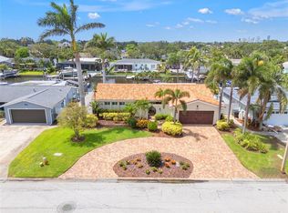 1424 47th Ave NE, Saint Petersburg, FL 33703