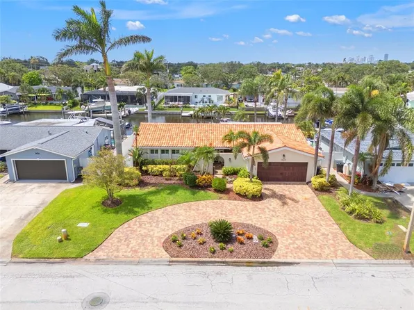 1424 47th Ave NE, Saint Petersburg, FL 33703