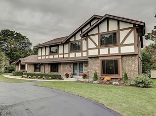 1765 Brojan Dr, Elm Grove, WI 53122