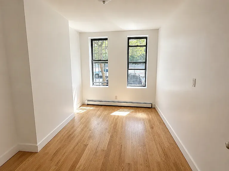 361 Sumpter St #1A — Photo 5