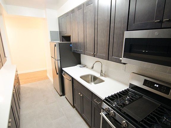 2nd image of 4328 39th Pl APT 31