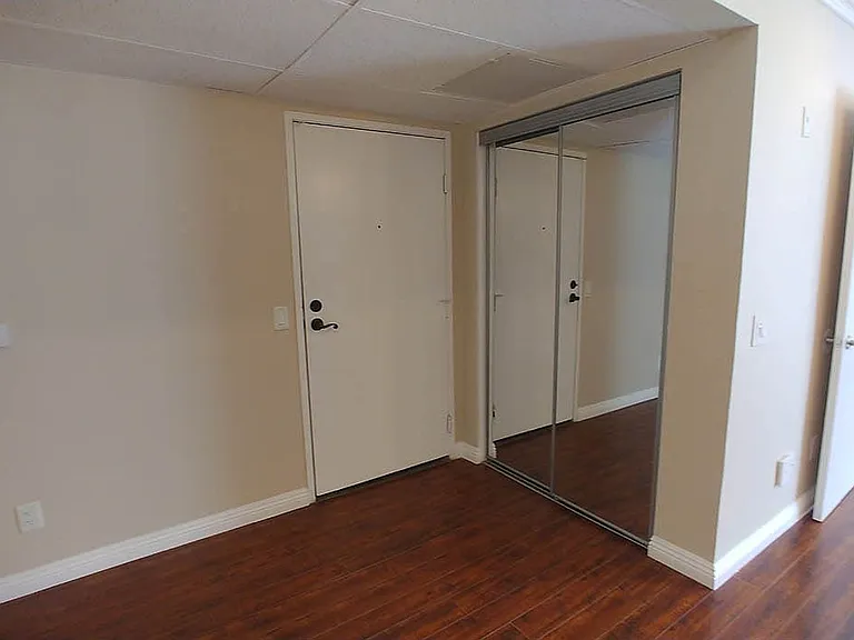 Villa De Adel Apts — Photo 119