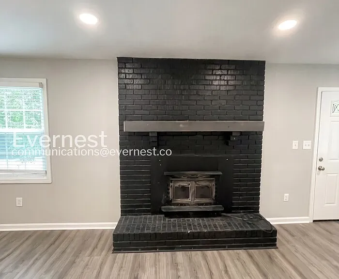239 Jeffery Dr — Photo 8