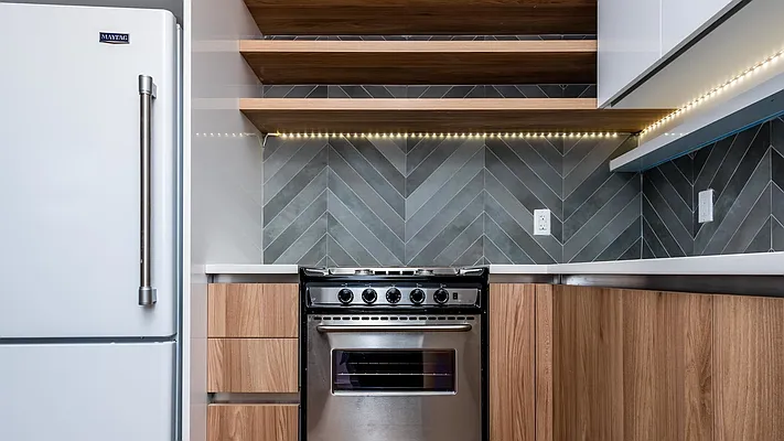 Rented by Nooklyn NYC LLC | media 31