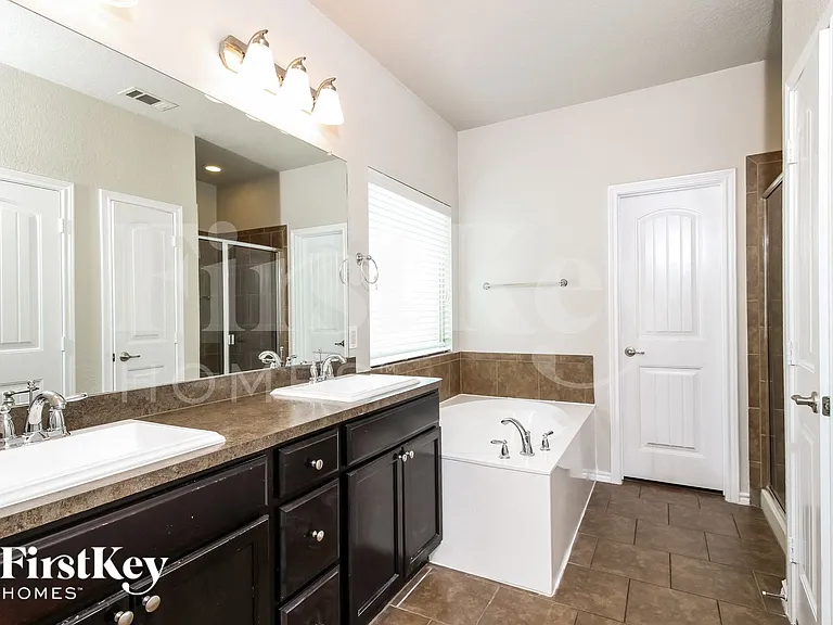 1221 Goodland Ter — Photo 10