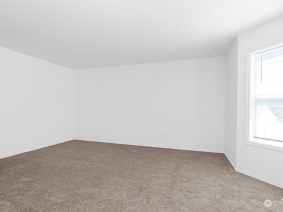 3rd image of 8415 13th Avenue SE