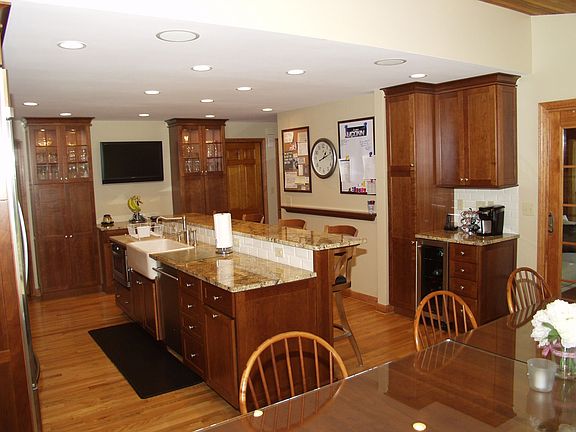 Updated & spacious kitchen