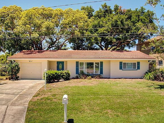 5th image of 2258 Edythe Dr