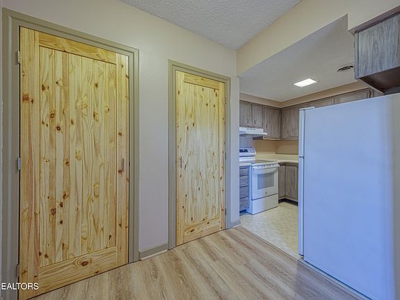 5th image of 1211 Highland Ave APT 206
