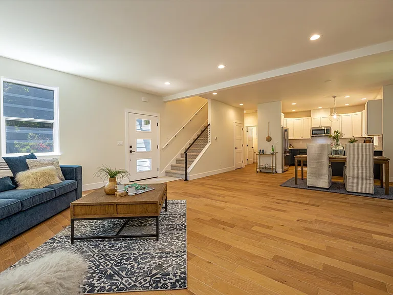 11 Kinglet Ct — Photo 5