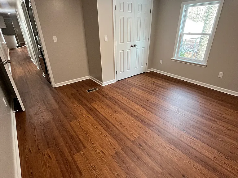 10 Brook Ln — Photo 16