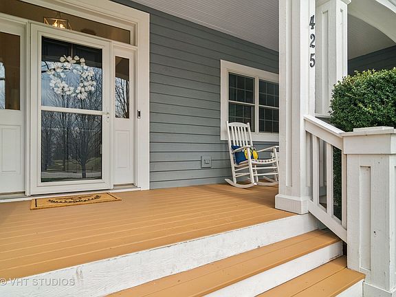 3rd image of 425 Woodland Trl