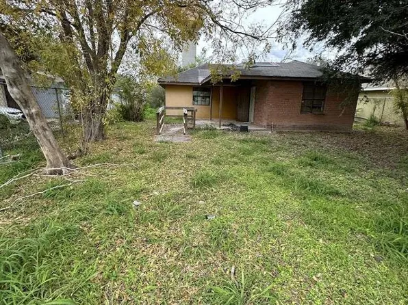 2011 N Huisache St, Sullivan City, TX 78595