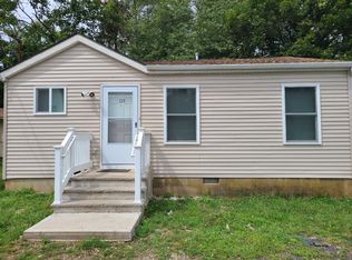 28 Water St APT D, Englishtown, NJ 07726