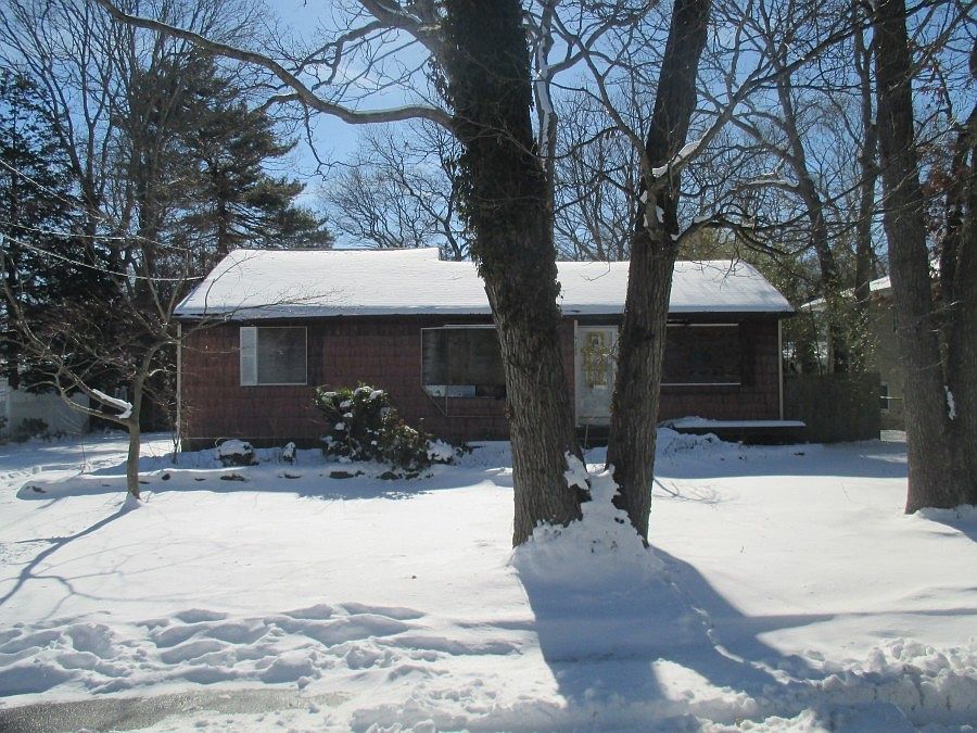 1st image of 106 Oaklawn Ave