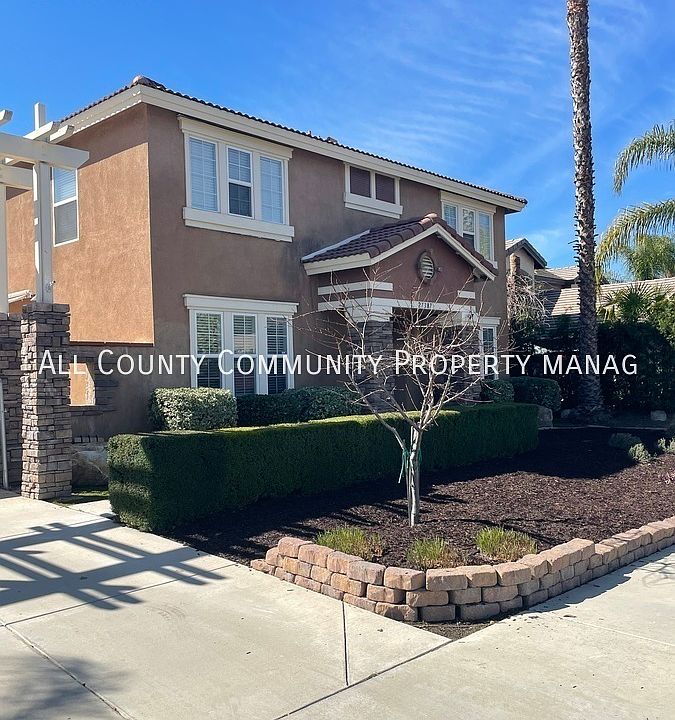 1st image of 27387 Sierra Madre Dr