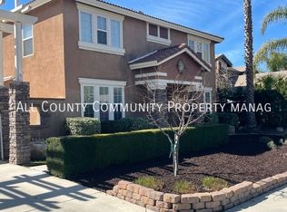 27387 Sierra Madre Dr, Murrieta, CA 92563