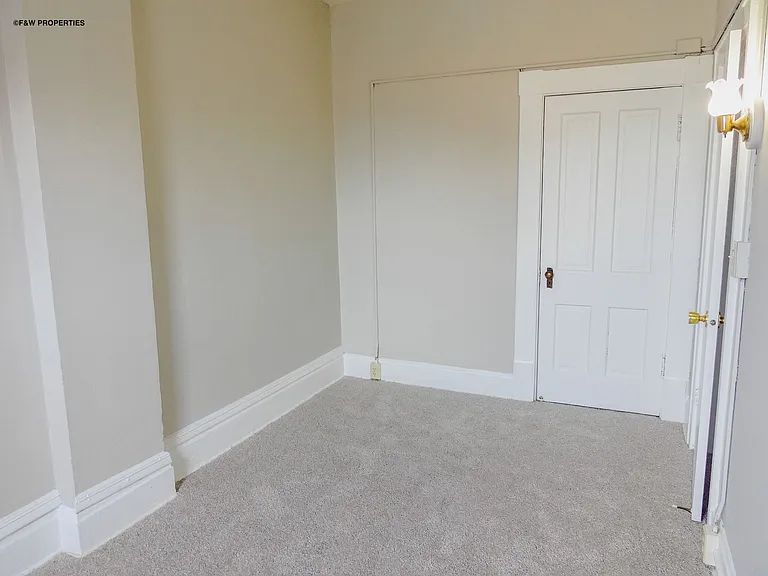 364 372 Sycamore 684 #686 — Photo 33