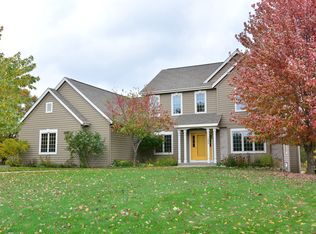 1484 Pheasant Ln, Cedarburg, WI 53012
