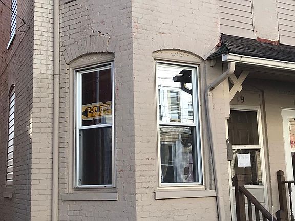 2nd image of 19 E Lee St