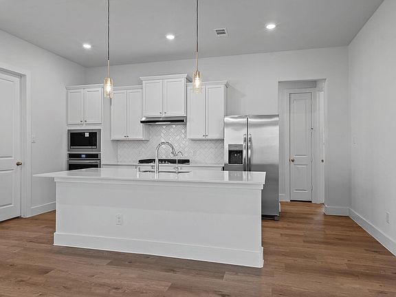 2nd image of 120 Black Hickory Dr