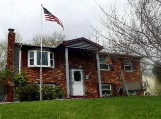 5006 Linfield Dr, Woodbridge, VA 22193