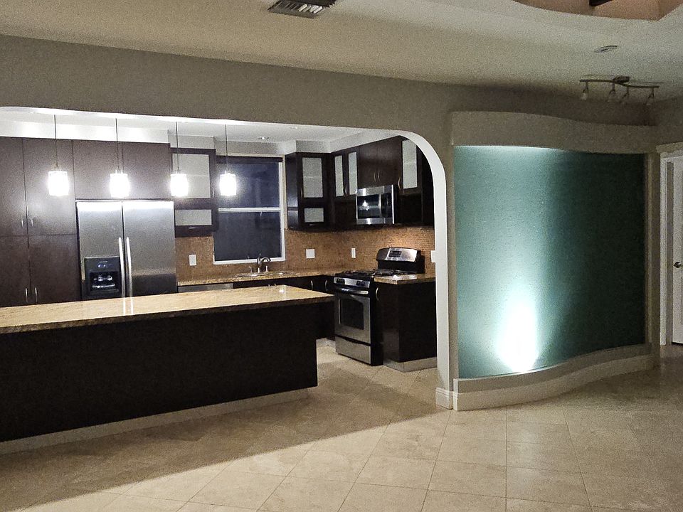 4947 Doman Ave, Tarzana, CA 91356 | Zillow