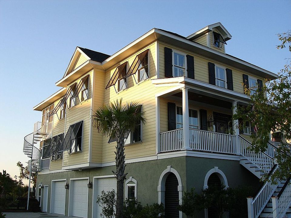 Front side view showing spiral and gas lamps