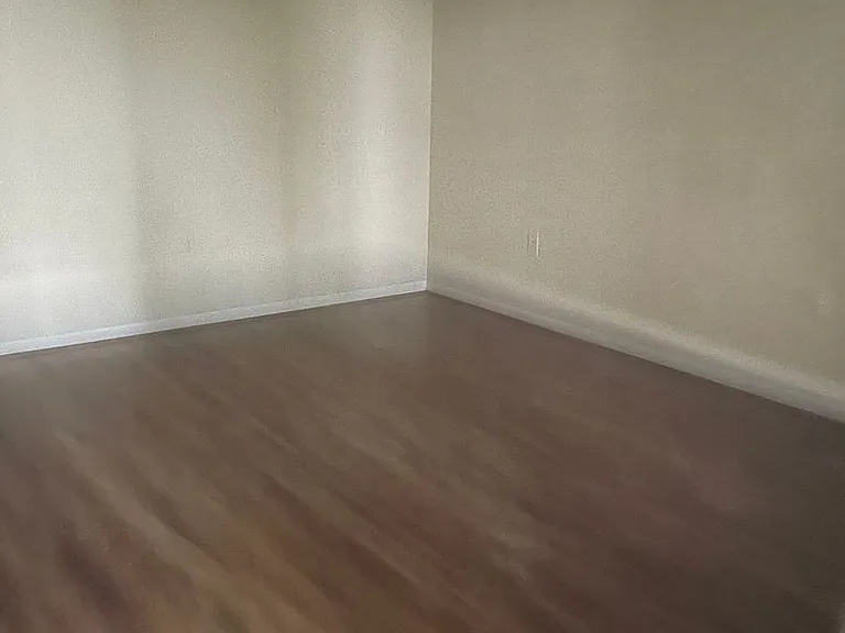 168 E University Dr #L-208 — Photo 3