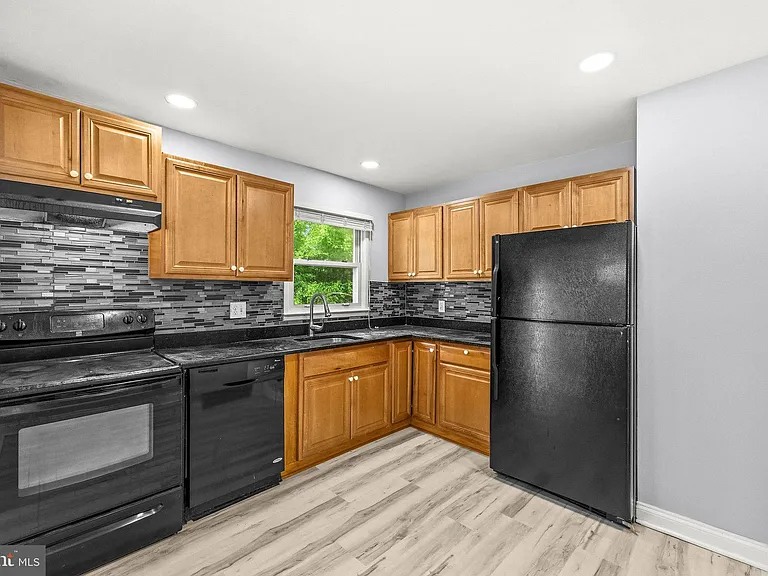12806 Kerrydale Rd — Photo 14
