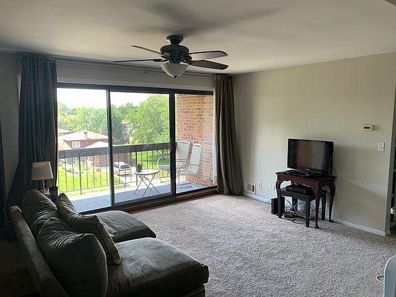 2nd image of 7525 Nantucket Dr APT 404