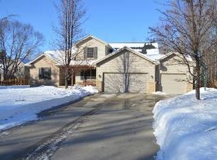 3483 E Ryan Dr, Midland, MI 48642
